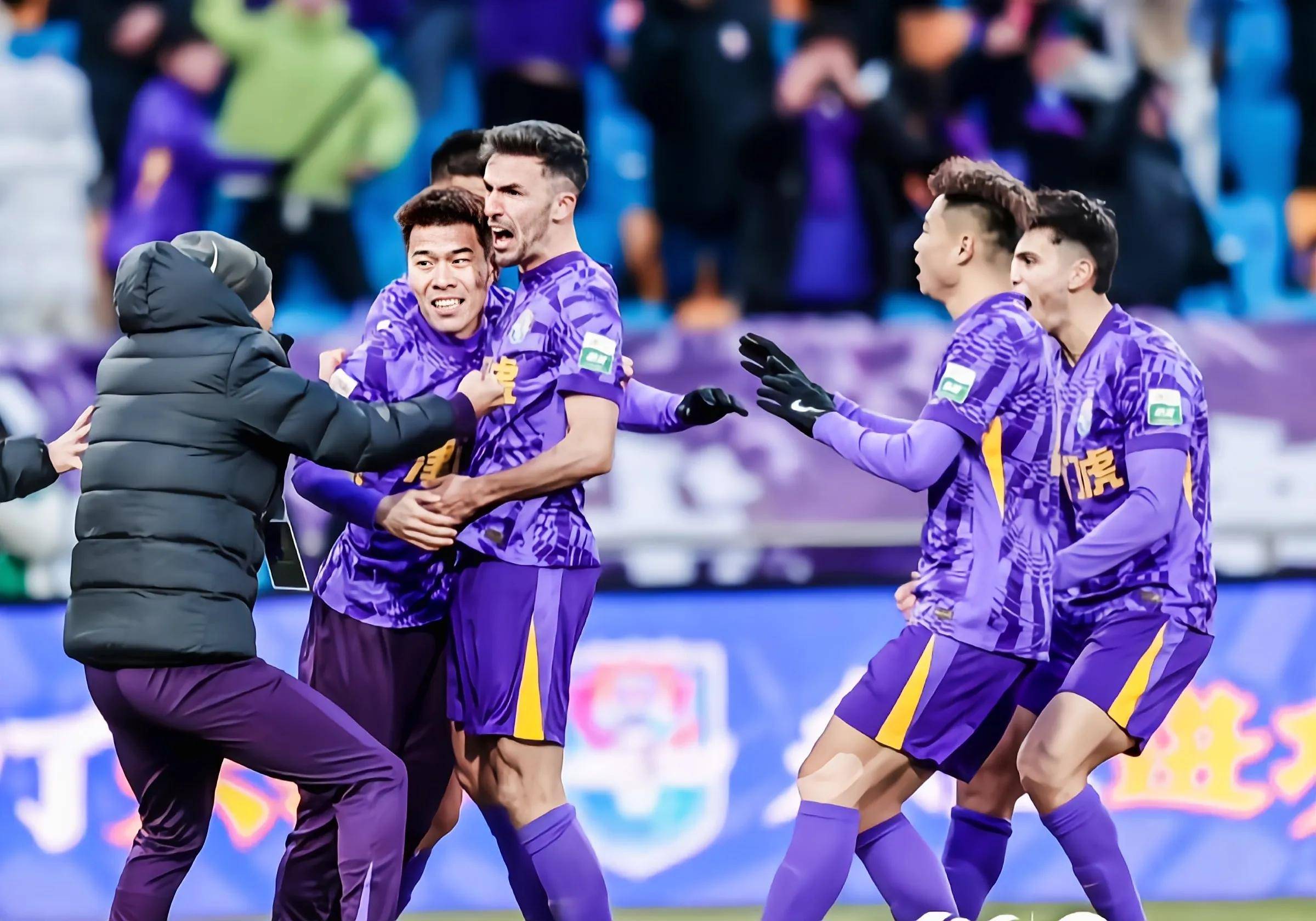 关于北京国安遭遇两连败，赛季前景堪忧的信息