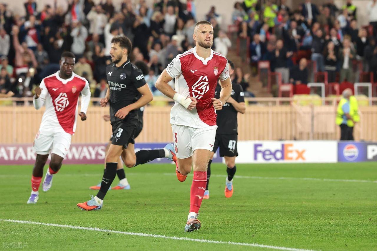 包含摩纳哥客场战平，与对手难分高下的词条