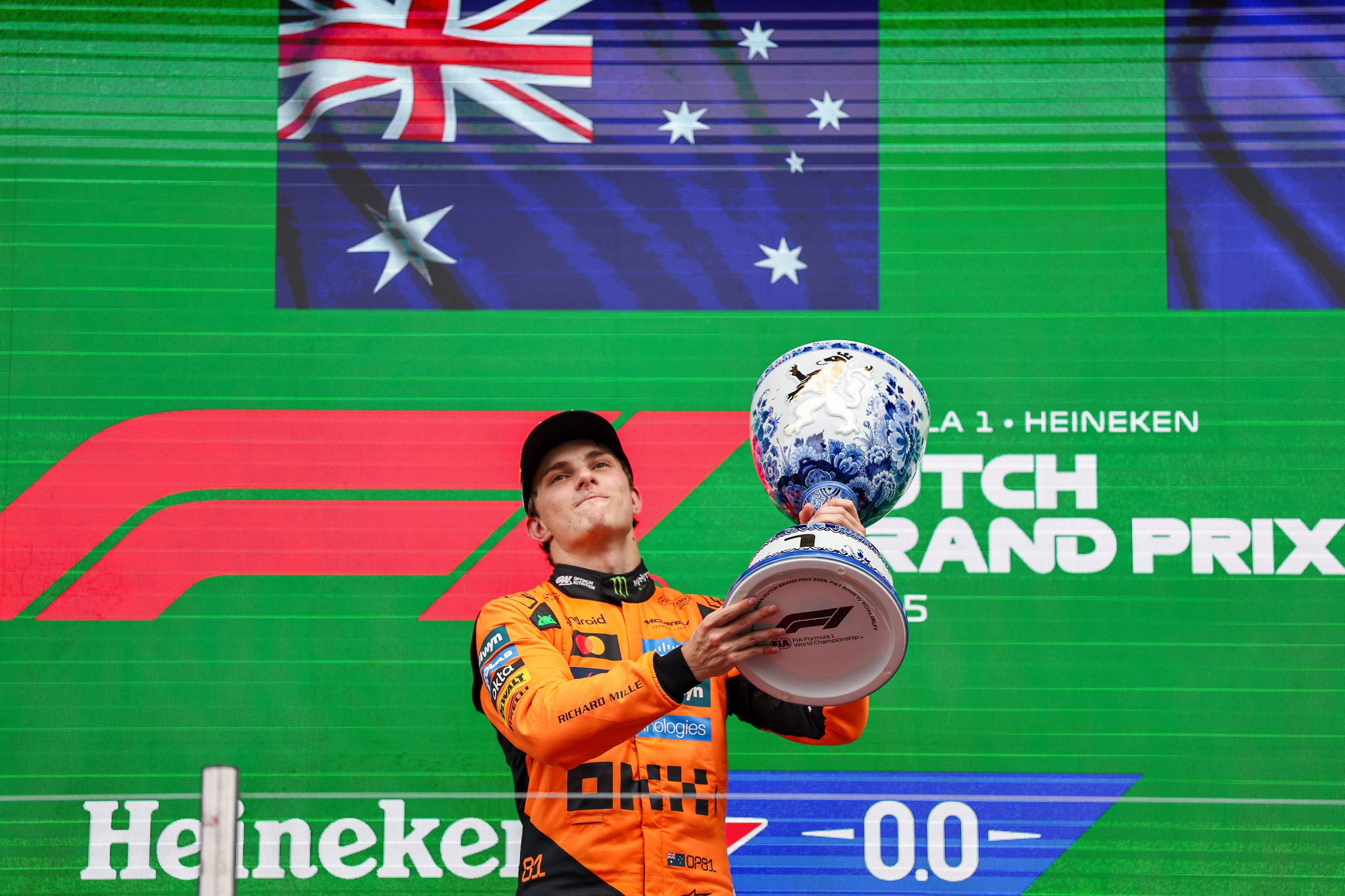 红牛二队绝杀迈凯伦,维斯塔潘统治全场的简单介绍 红牛二队绝杀迈凯伦,维斯塔潘统治全场的简单介绍