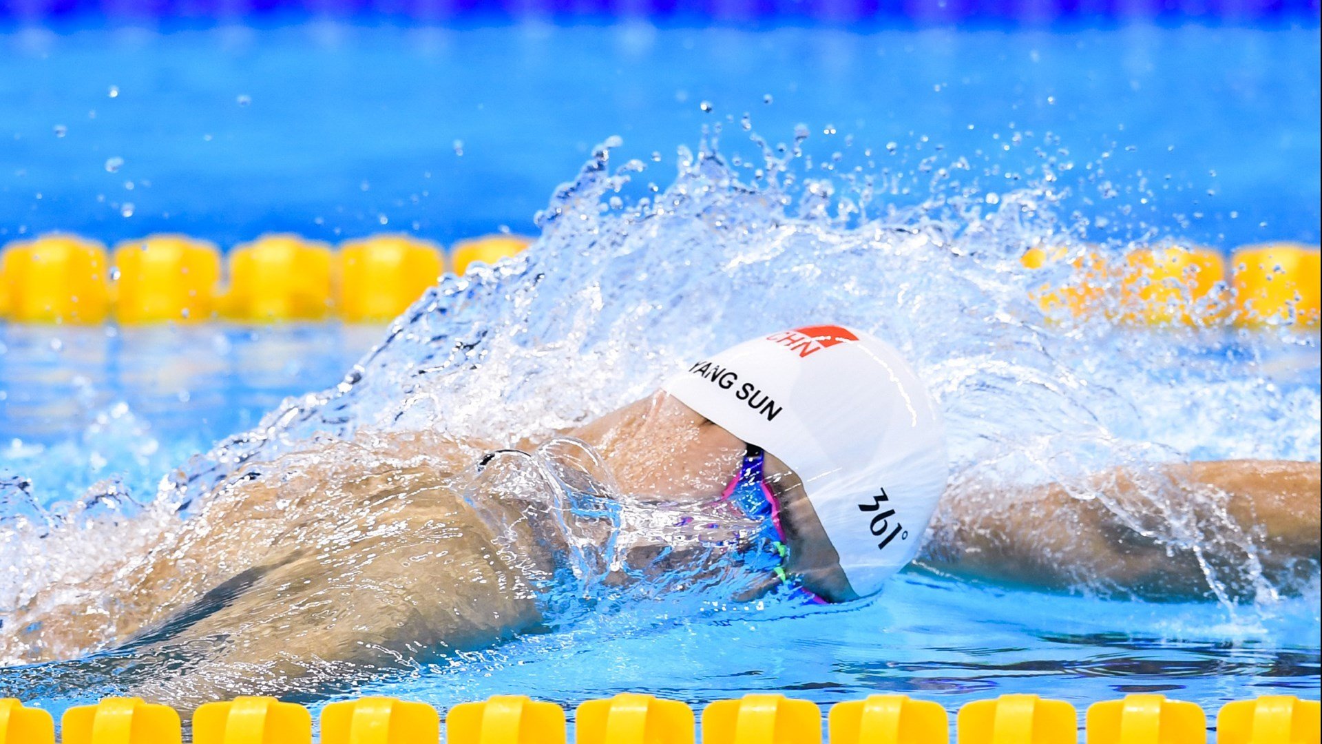 新王当立!联合杯轻取戴维斯杯成时代符号,兹维列夫刷新纪录背后的网坛变局